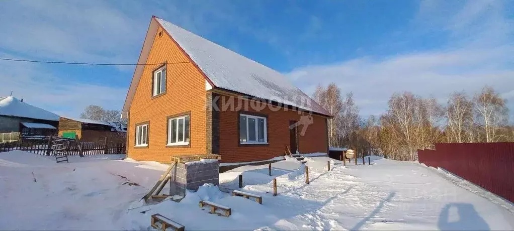 Дом в Новосибирская область, Колывань рп ул. Овчинникова (80 м) - Фото 0