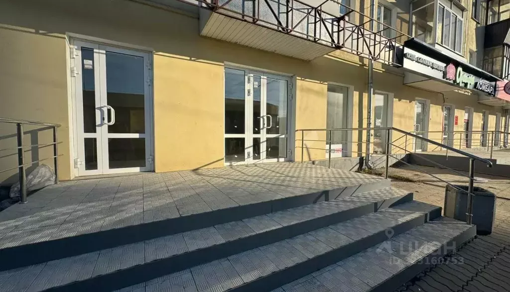 Торговая площадь в Свердловская область, Екатеринбург просп. ... - Фото 1