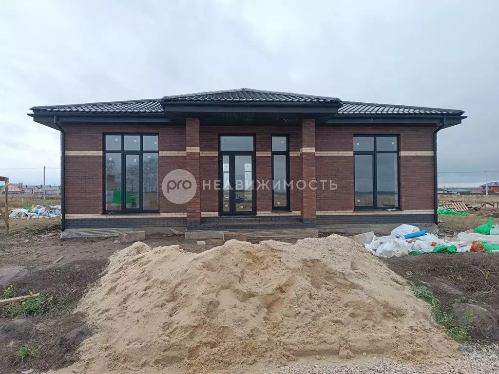 Дом в Рязанская область, Рязанский муниципальный округ, д. Рожок, ... - Фото 2