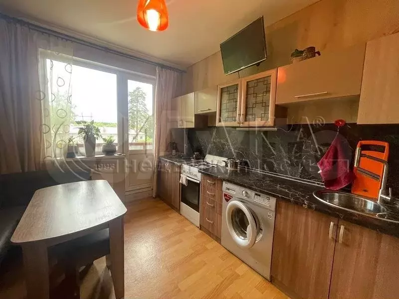 3-к. квартира, 75 м, 3/3 эт. - Фото 1