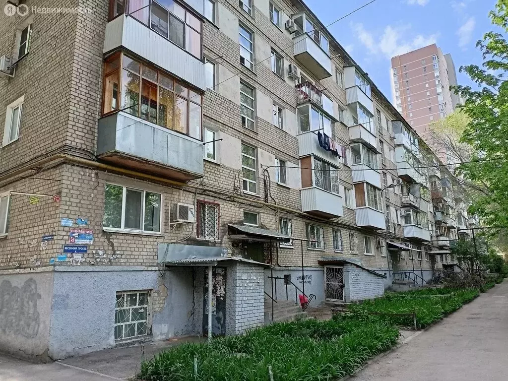 3-комнатная квартира: Саратов, Весенний проезд, 6 (57 м) - Фото 1