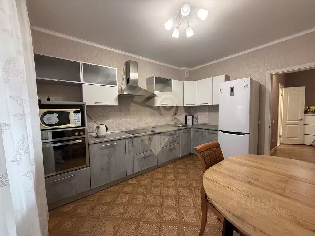 1-к кв. Белгородская область, Старый Оскол Степной мкр, 5 (52.8 м) - Фото 2