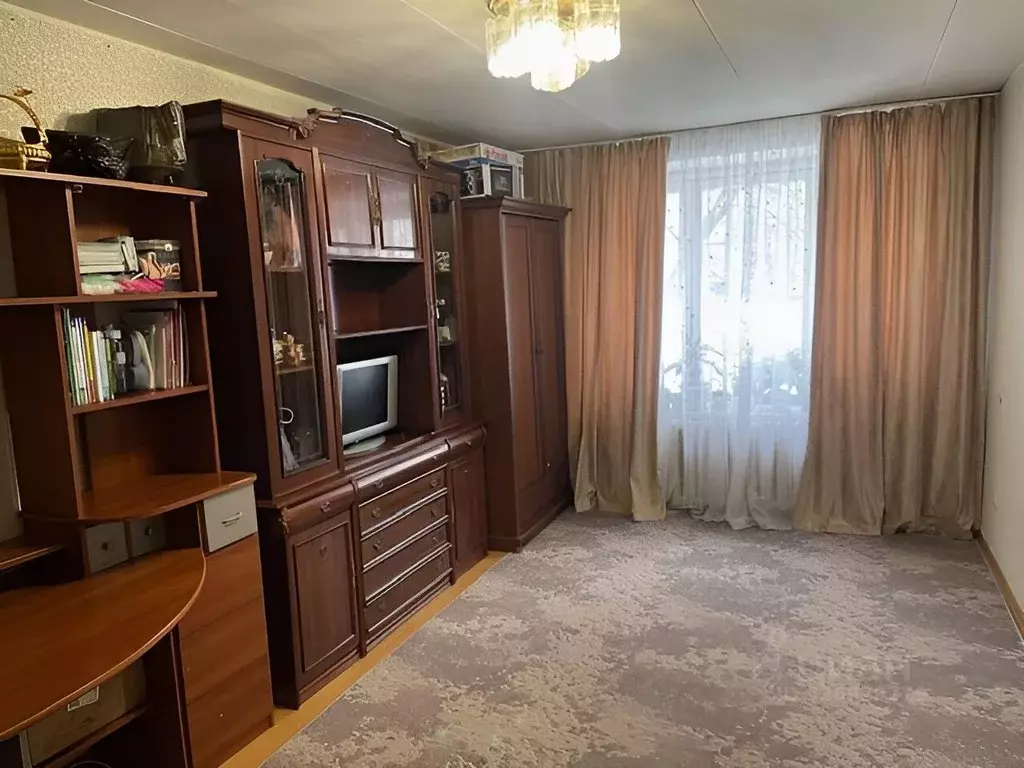 2-к кв. Московская область, Реутов Комсомольская ул., 5 (42.1 м) - Фото 1