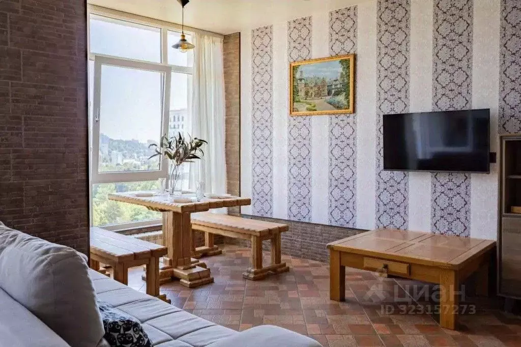 2-к кв. Краснодарский край, Сочи Светлана мкр, ул. Депутатская, 10 ... - Фото 1