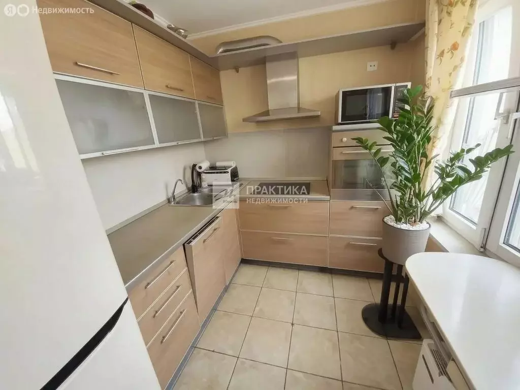 3-комнатная квартира: Москва, Тарусская улица, 4 (58.1 м) - Фото 1