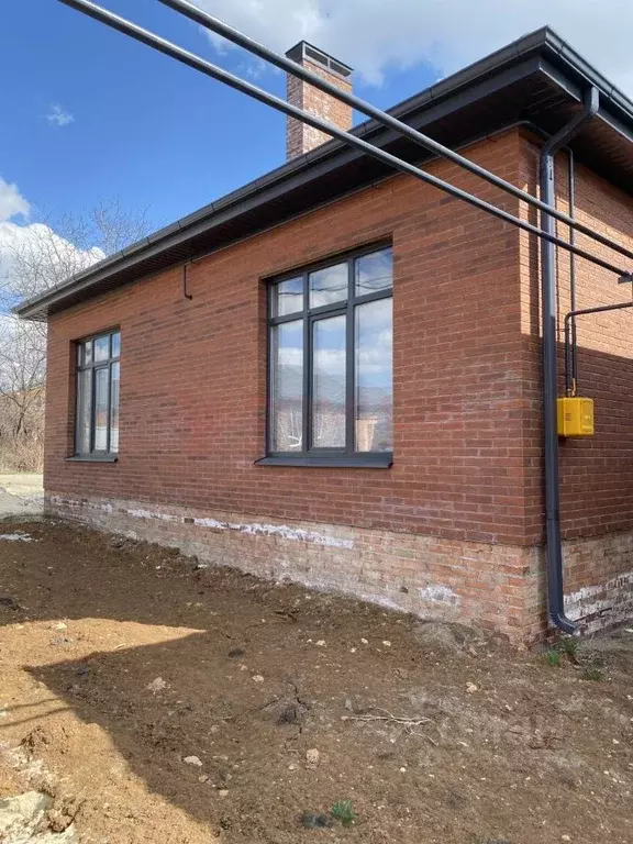 Дом в Ростовская область, Новочеркасск Барбарисовая ул. (98 м) - Фото 2