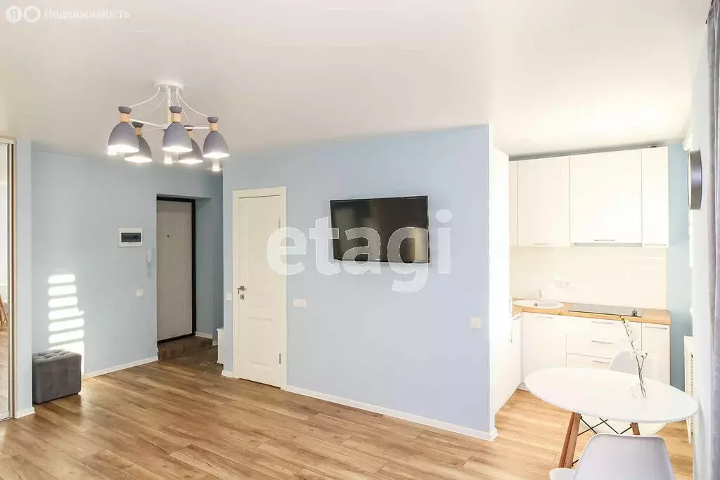 2-комнатная квартира: Тюмень, Индустриальная улица, 49 (41.7 м) - Фото 1