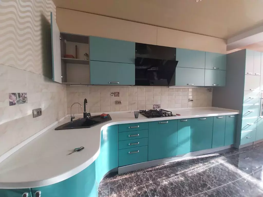 2-к кв. Севастополь ул. Репина, 19 (67.0 м) - Фото 0