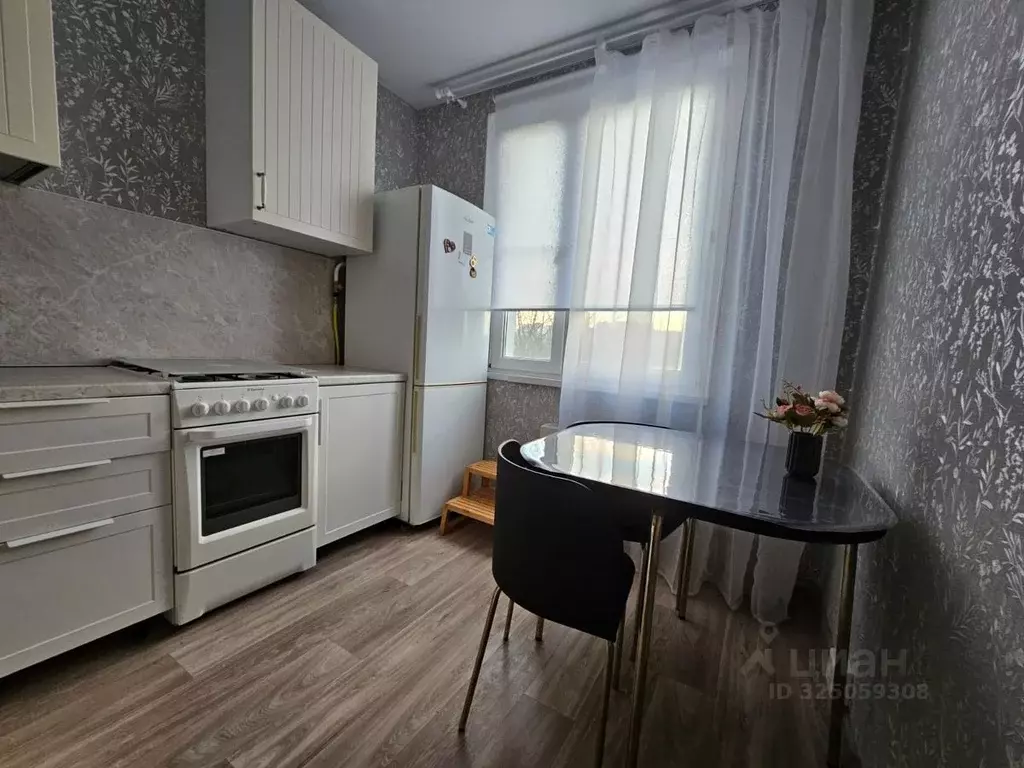 2-к кв. Москва Профсоюзная ул., 114 (45.0 м) - Фото 1