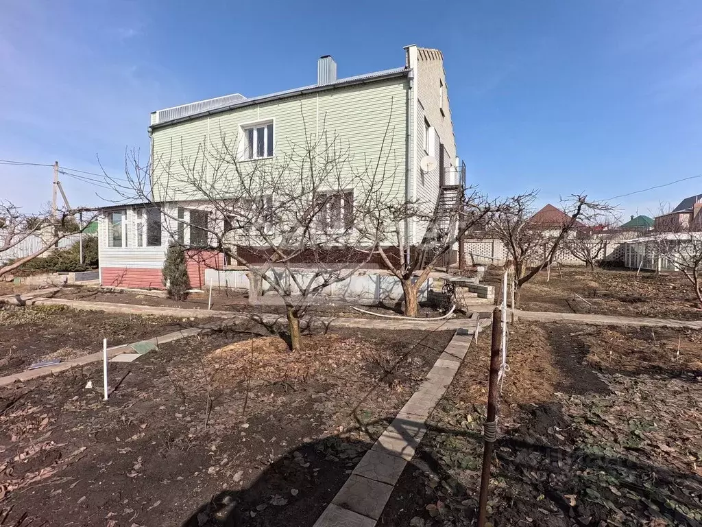 Дом в Белгородская область, Старый Оскол Лазурная ул. (220 м) - Фото 0