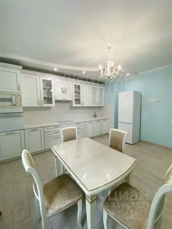 3-к кв. Московская область, Красногорск Заводская ул., 18к2 (109.0 м) - Фото 0