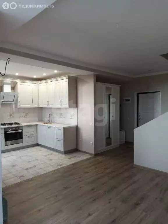 2-комнатная квартира: Севастополь, проспект Победы, 21А/4 (61 м) - Фото 2