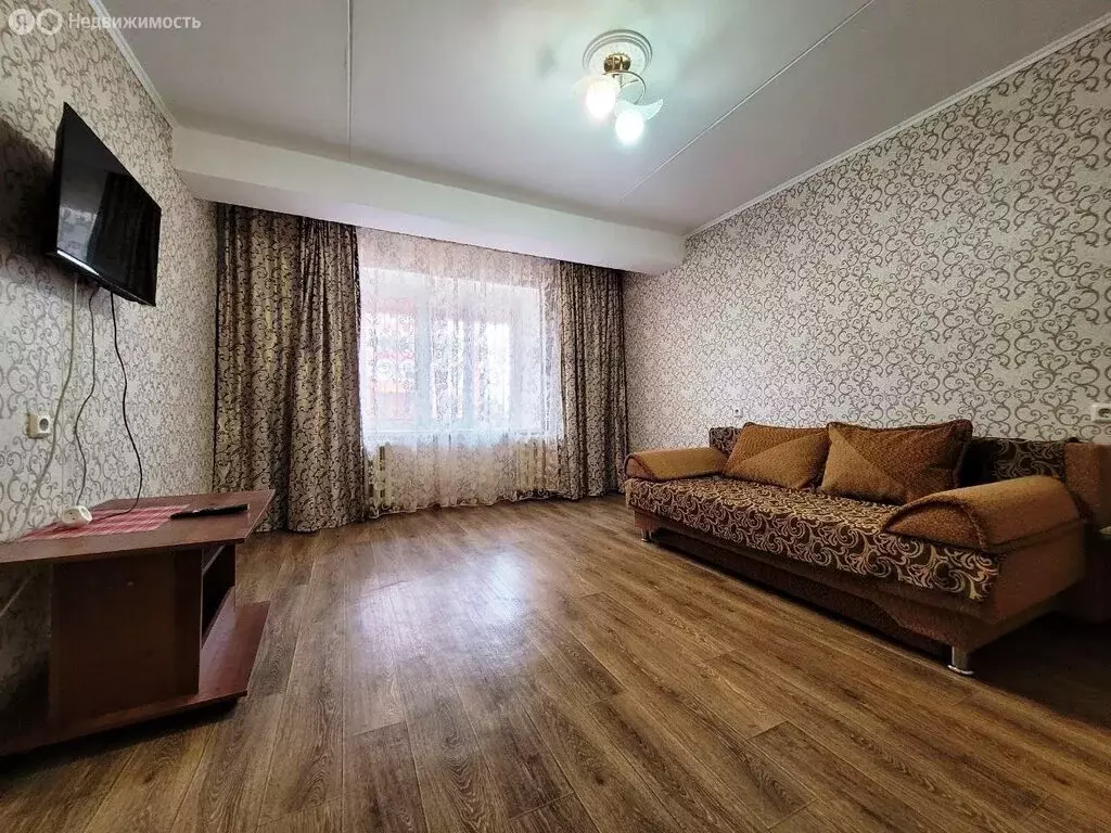 1-комнатная квартира: Нижнекамск, улица Чишмале, 4 (41.8 м) - Фото 1