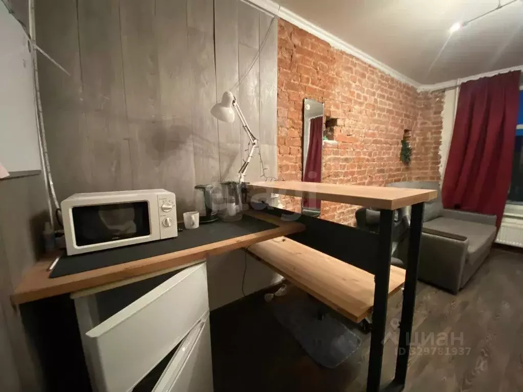Комната Санкт-Петербург 8-я Красноармейская ул., 23 (18.0 м) - Фото 1