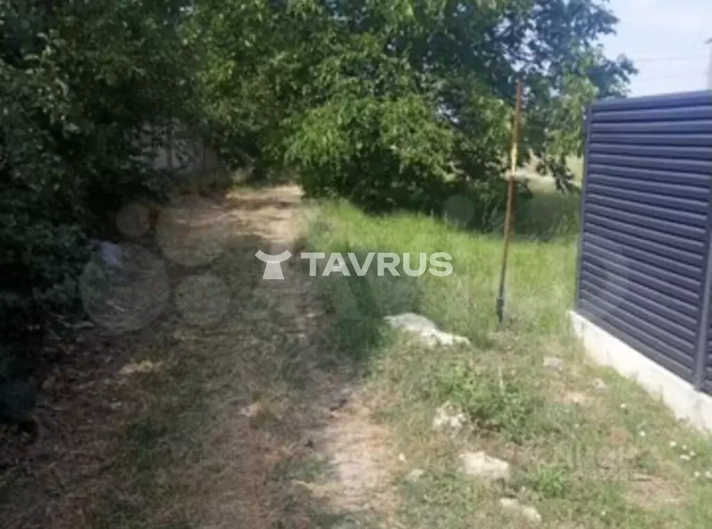 Участок в Крым, Симферопольский район, с. Трудовое  (6.5 сот.) - Фото 1