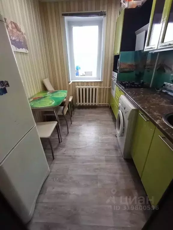 1-к кв. Пермский край, Губаха Октябрьский просп., 1 (35.3 м) - Фото 1