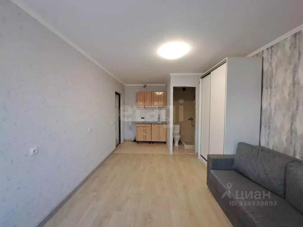 Студия Тюменская область, Тюмень ул. Республики, 218 (18.0 м) - Фото 0