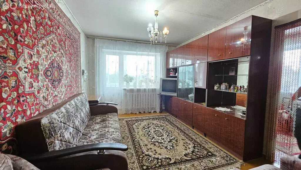 3-комнатная квартира: Октябрьский, Девонская улица, 18 (50.1 м) - Фото 0