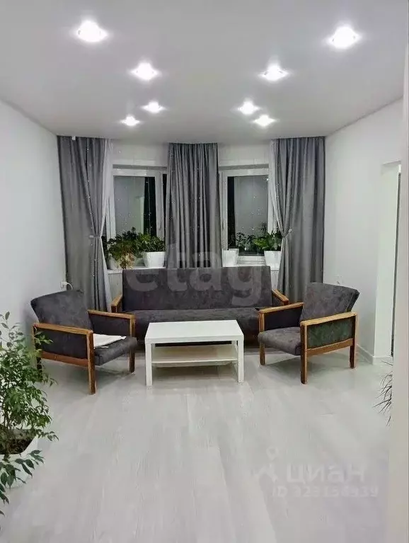 2-к кв. Иркутская область, Ангарск 6-й мкр, 17 (63.0 м) - Фото 1