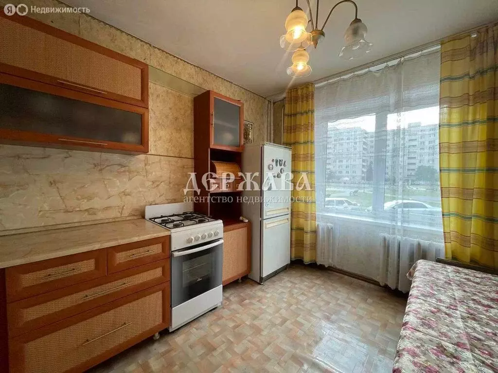 2-комнатная квартира: Старый Оскол, улица Свердлова, 12 (51.3 м) - Фото 1