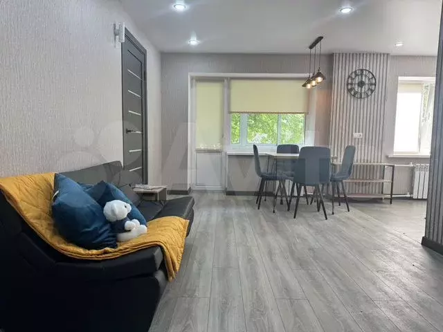 2-к. квартира, 58 м, 2/5 эт. - Фото 0