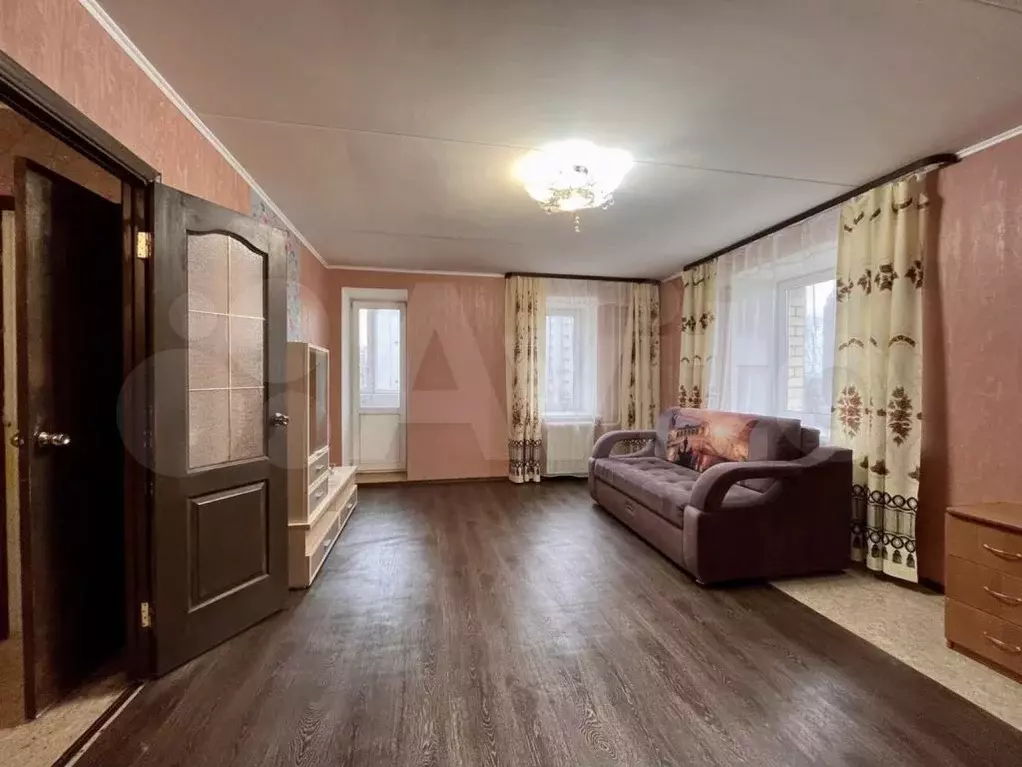 1-к. квартира, 51 м, 4/10 эт. - Фото 1