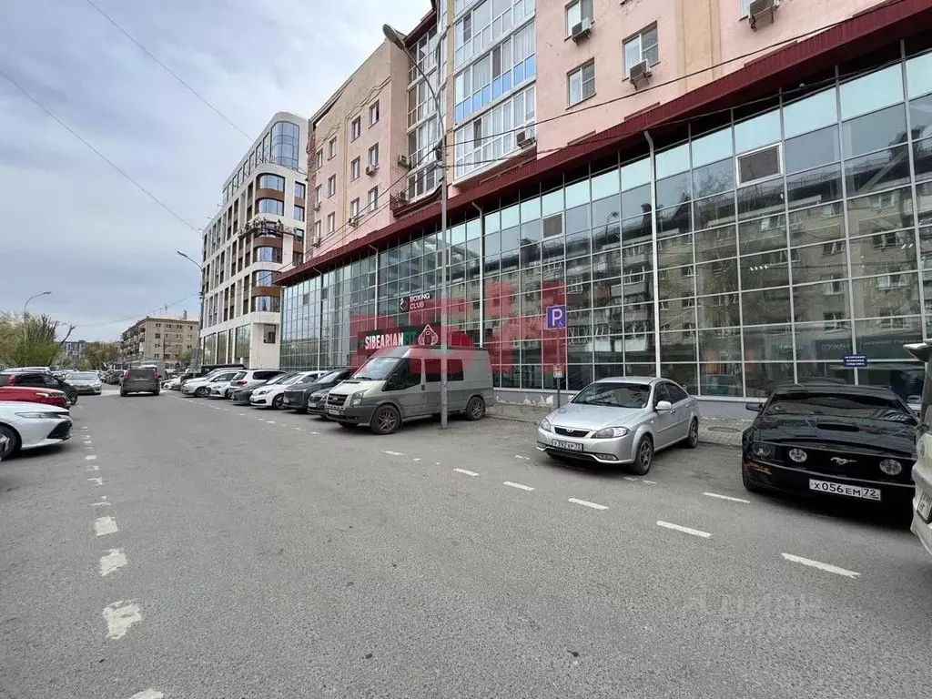 Помещение свободного назначения в Тюменская область, Тюмень ул. ... - Фото 1