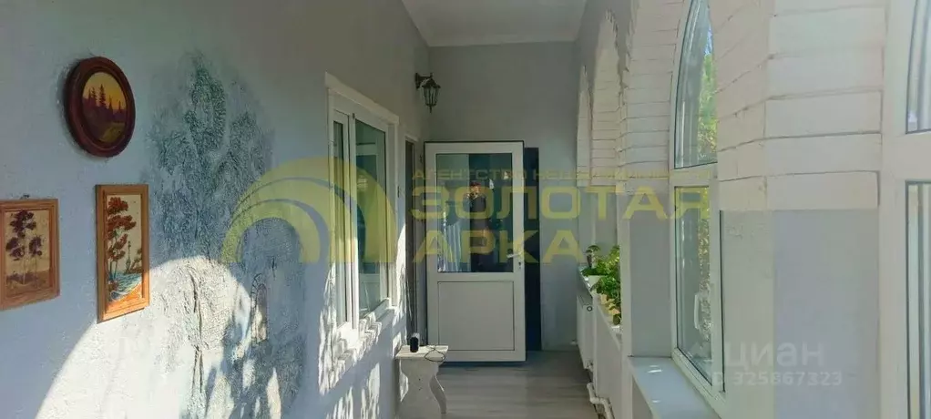 Дом в Краснодарский край, Крымский район, Варениковское с/пос, с. ... - Фото 1