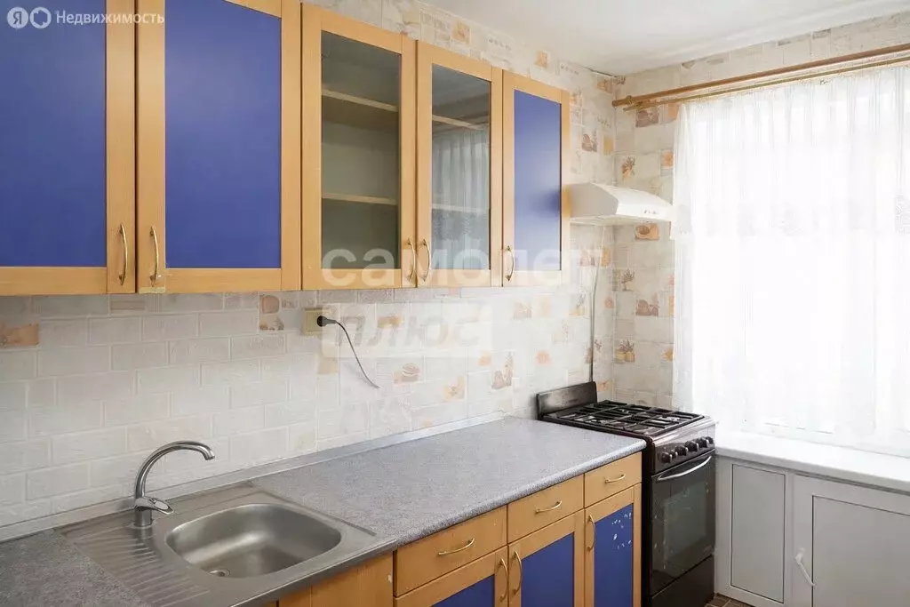 2-комнатная квартира: Верхний Уфалей, улица Прямицына, 45 (51.2 м) - Фото 1