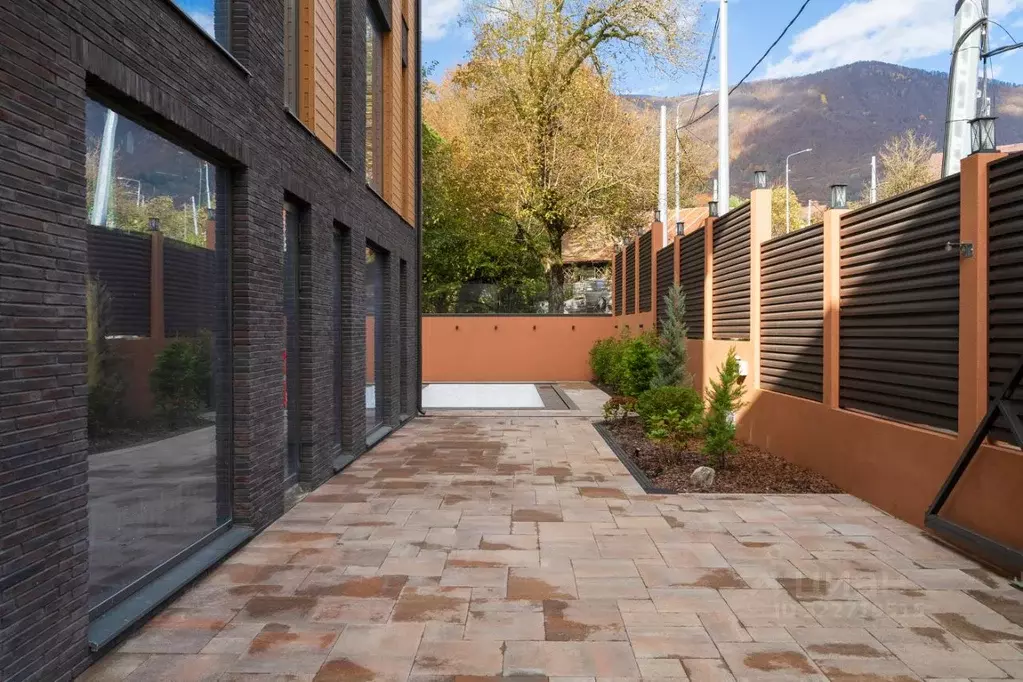 Дом в Краснодарский край, Сочи Красная Поляна пгт, ул. Турчинского, 1А ... - Фото 1