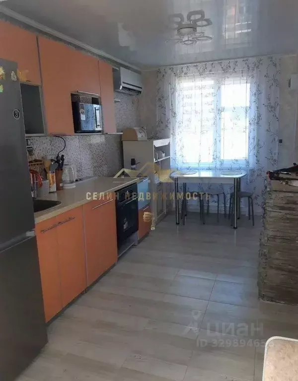 Дом в Крым, Евпатория пл. Театральная (70 м) - Фото 1