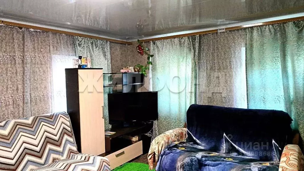 Дом в Новосибирская область, Колывань рп ул. Максима Горького (28 м) - Фото 0