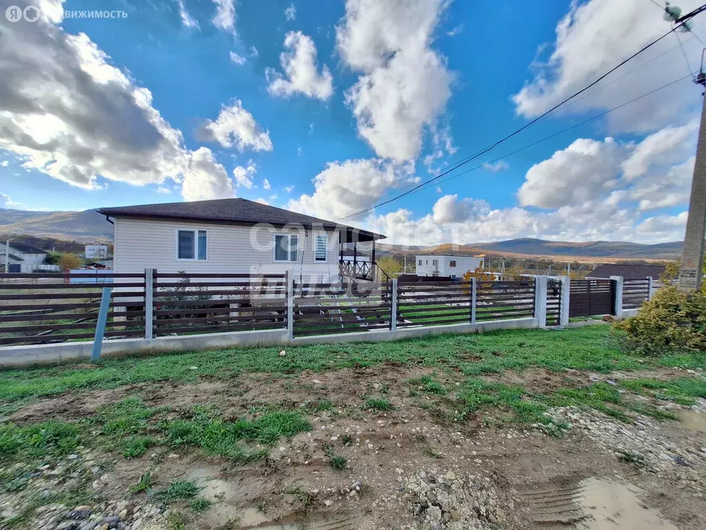 Дом в Орлиновский муниципальный округ, село Орлиное (74 м) - Фото 1