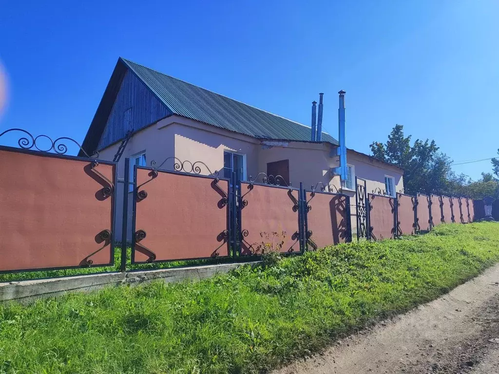 Дом в Смоленская область, Вязьма пер. Щорса (136 м) - Фото 1