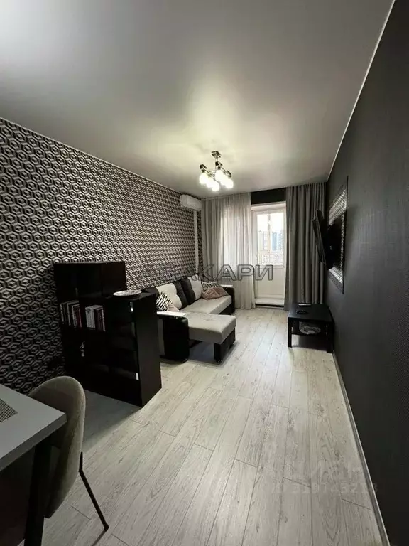 Студия Красноярский край, Красноярск Ленинградская ул., 6 (32.0 м) - Фото 1