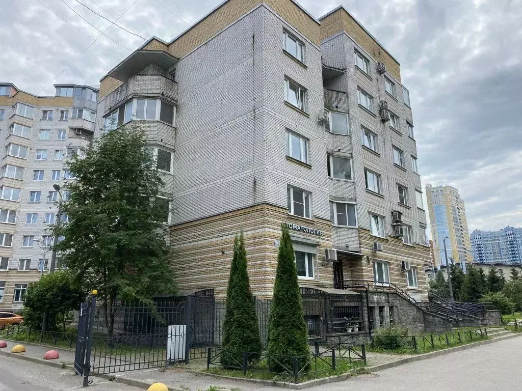 3-к кв. Санкт-Петербург ул. Кустодиева, 17 (130.7 м) - Фото 2