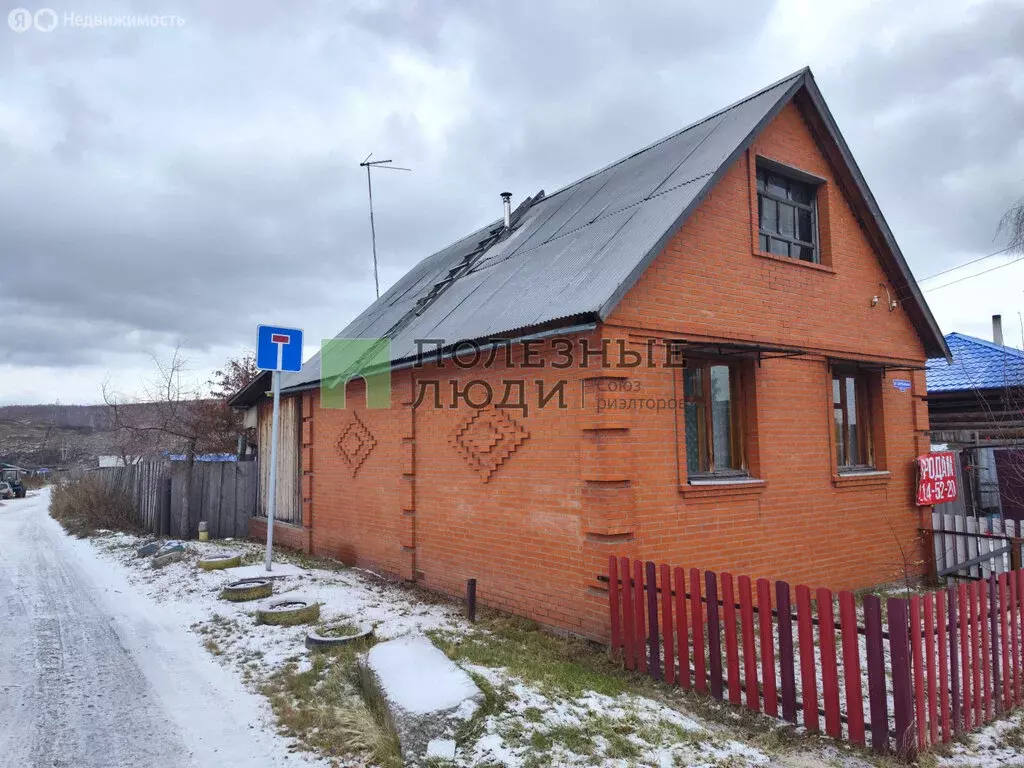 Дом в Красноярский край, Емельяновский муниципальный округ, деревня ... - Фото 2