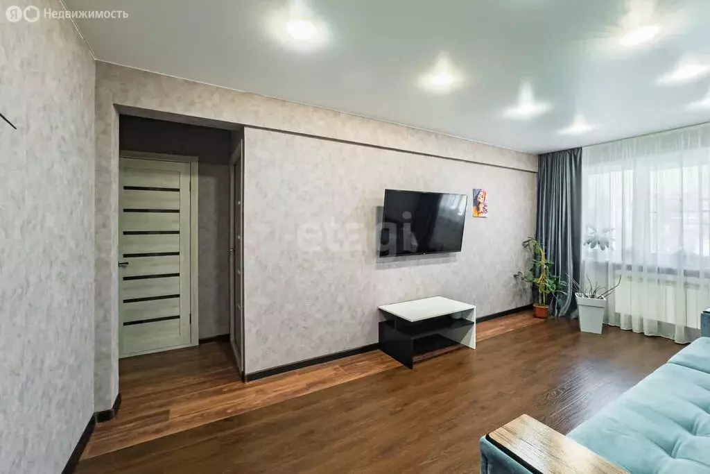 3-комнатная квартира: Ульяновск, Хрустальная улица, 15 (59.5 м) - Фото 0