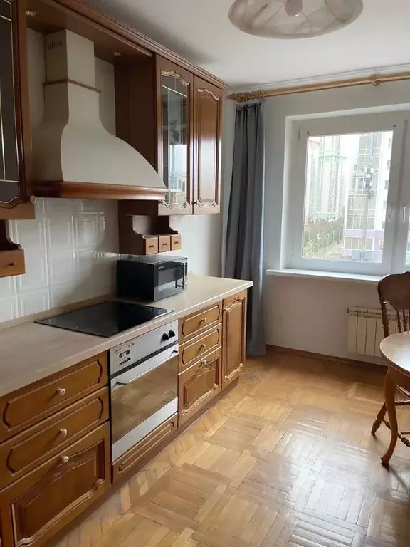 2-к кв. Москва ул. Академика Анохина, 50 (70.0 м) - Фото 1