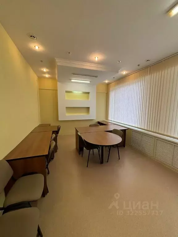 Офис в Коми, Сыктывкар ул. Ленина, 48 (13 м) - Фото 0