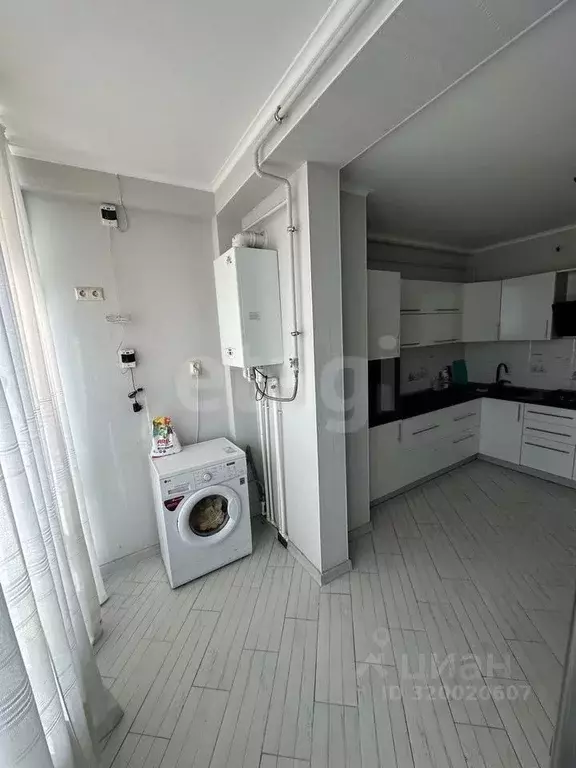 1-к кв. Крым, Евпатория просп. Победы (46.6 м) - Фото 1