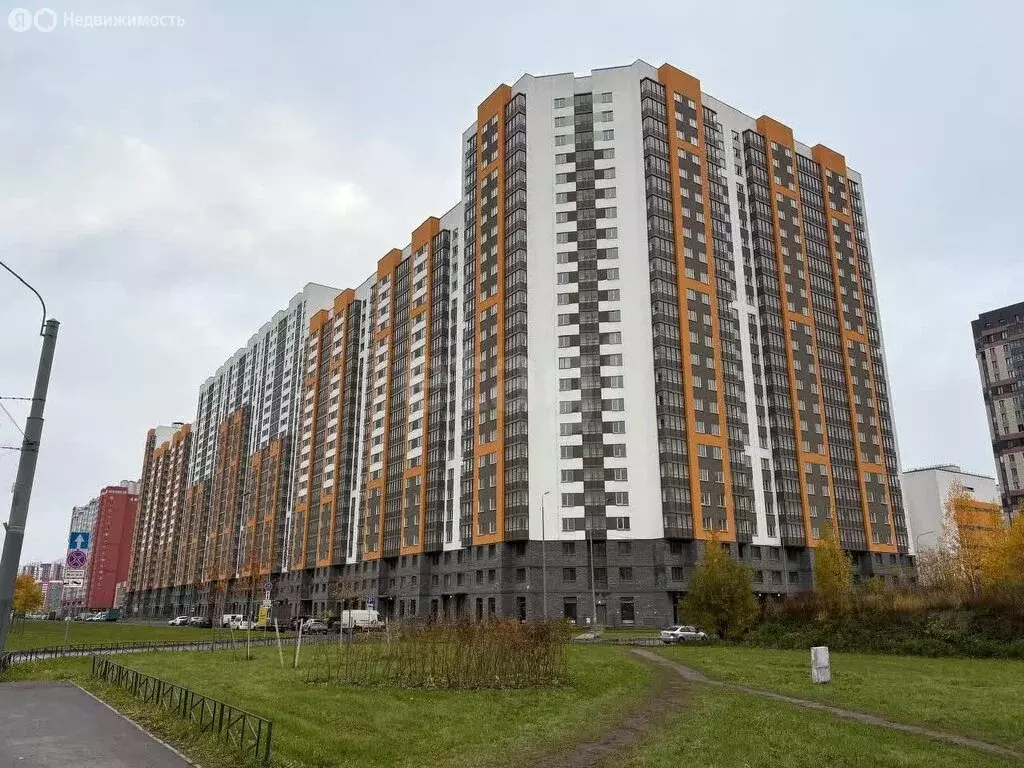 3-комнатная квартира: Санкт-Петербург, Ленинский проспект, 68 (75 м) - Фото 1