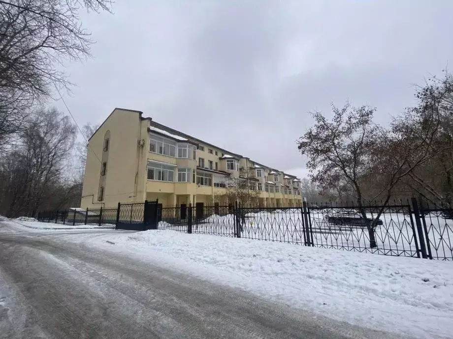 5-к кв. Пермский край, Березники ул. Пятилетки, 24А (320.3 м) - Фото 1