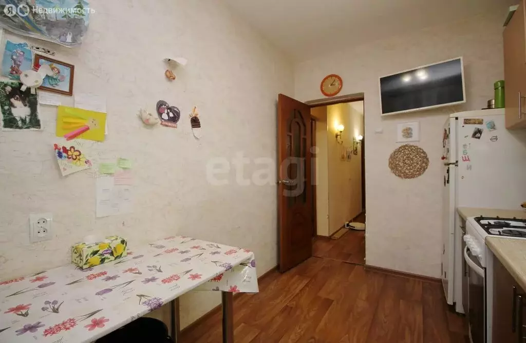 3-комнатная квартира: Вологодская область, рабочий посёлок Шексна, ... - Фото 1