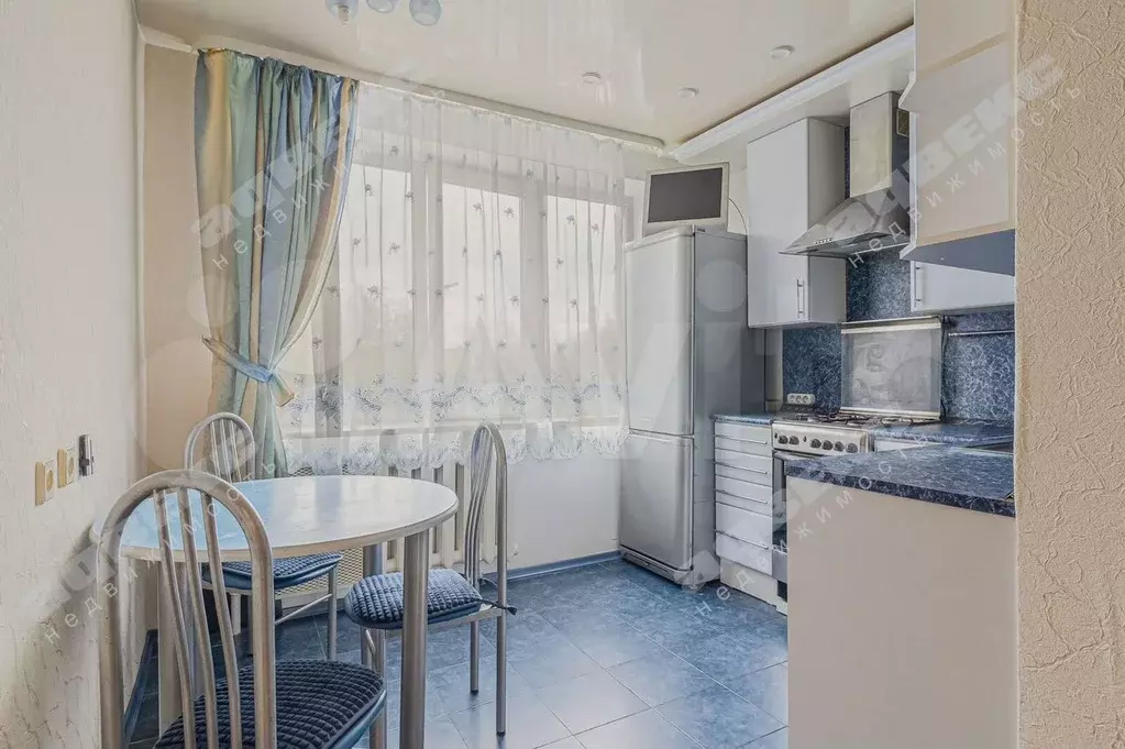 2-к. квартира, 53 м, 2/5 эт. - Фото 1
