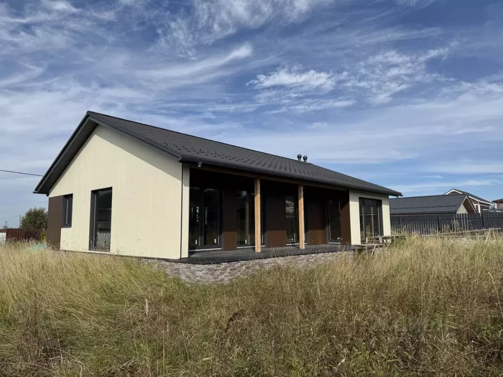 Дом в Ленинградская область, Гатчинский муниципальный округ, д. Горки ... - Фото 0