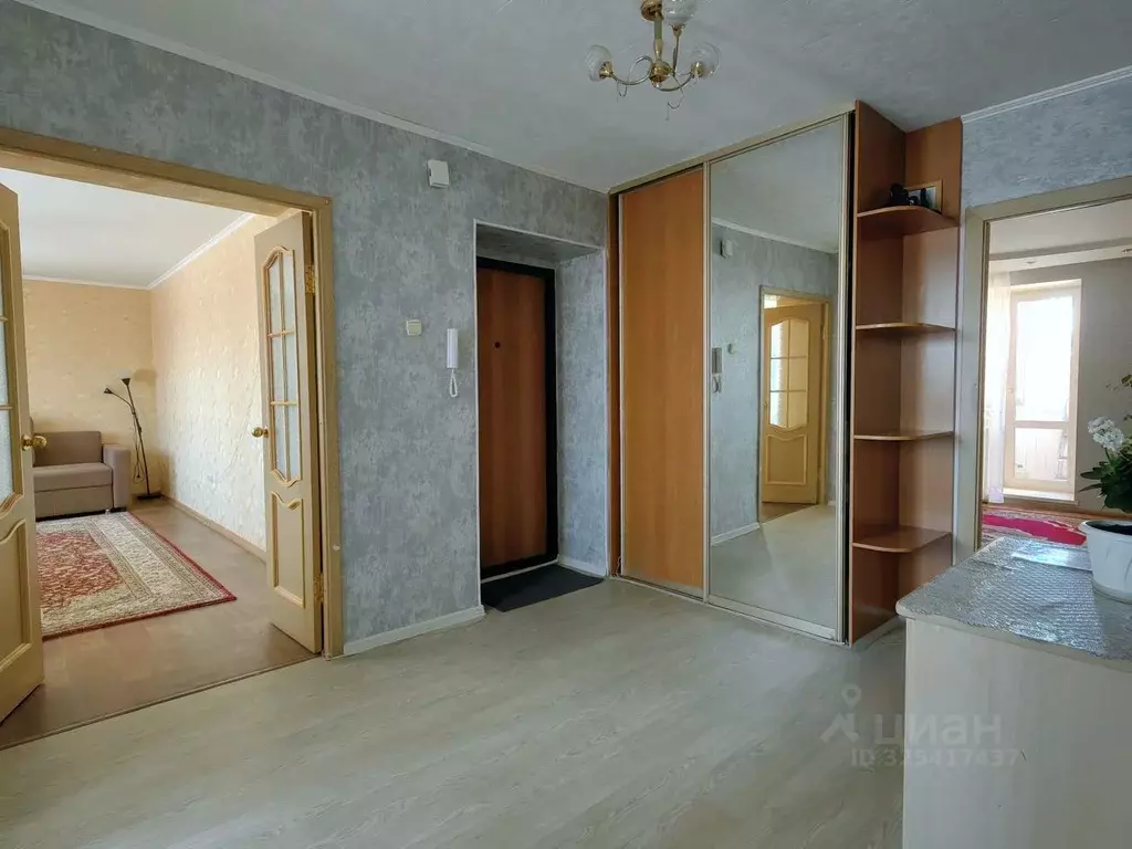 3-к кв. Омская область, Омск Мельничная ул., 70 (64.6 м) - Фото 1