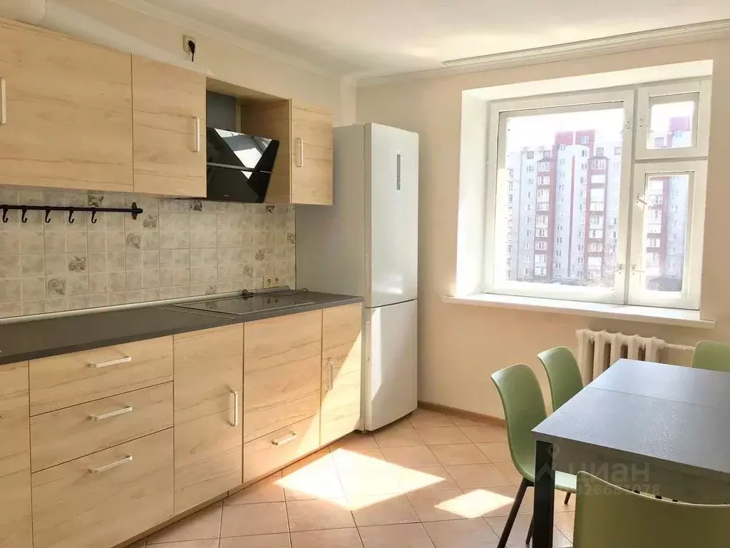 2-к кв. Татарстан, Казань ул. 2-я Азинская, 1Г (65.0 м) - Фото 1