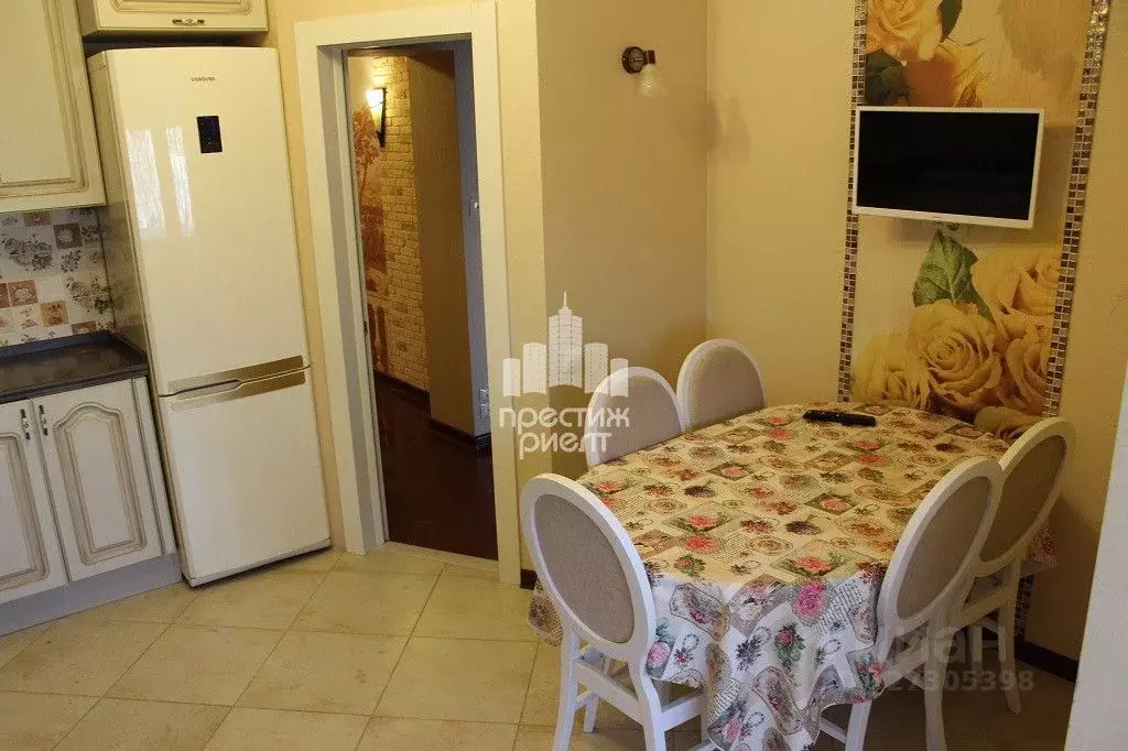 3-к кв. Калужская область, Калуга ул. Космонавта Комарова, 34/46 (90.0 ... - Фото 2