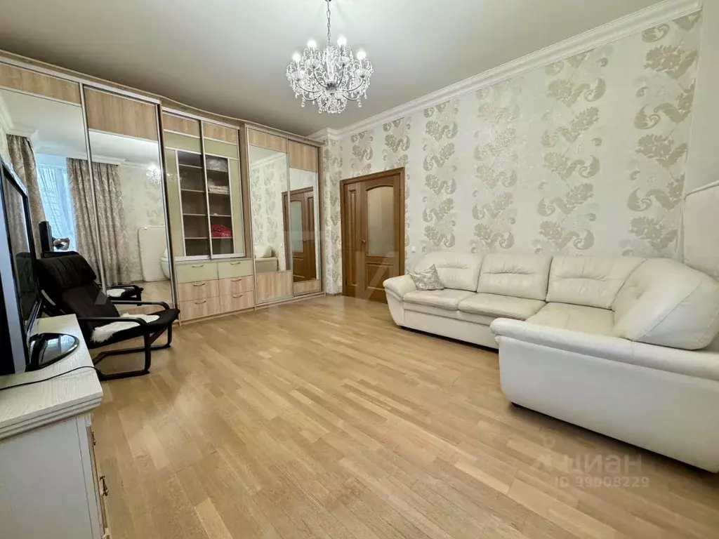 1-к кв. Свердловская область, Екатеринбург ул. Папанина, 18 (56.0 м) - Фото 1